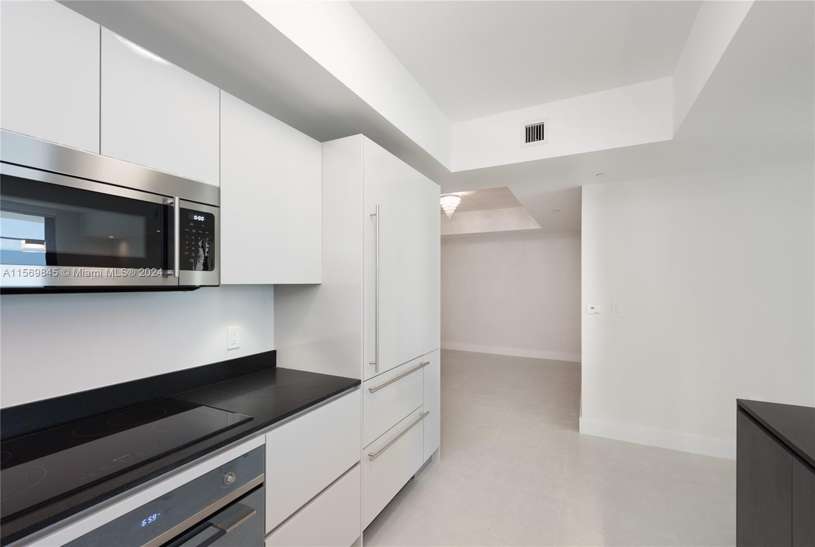 1010 Brickell Ave # 2303