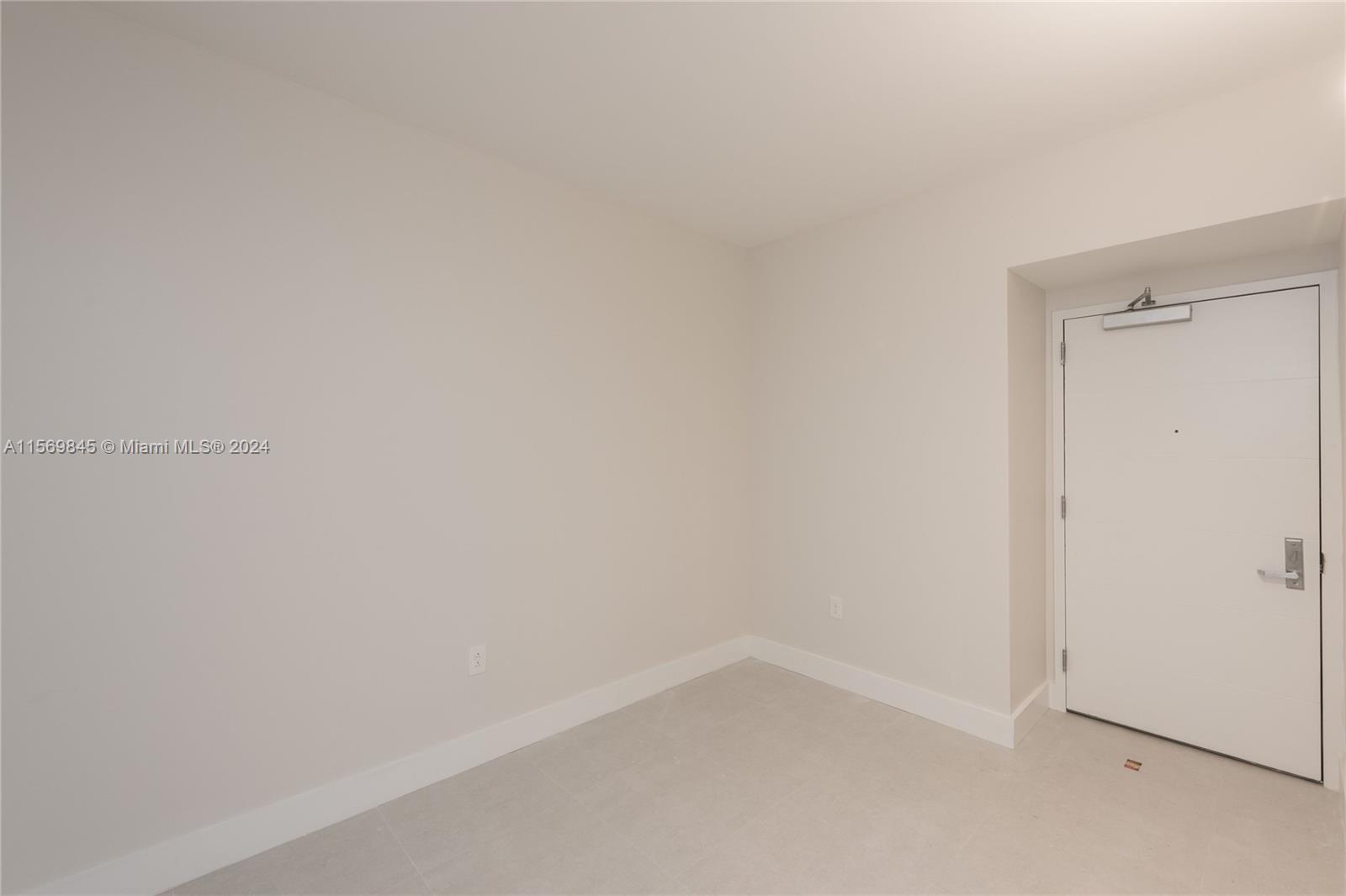 1010 Brickell Ave # 2303