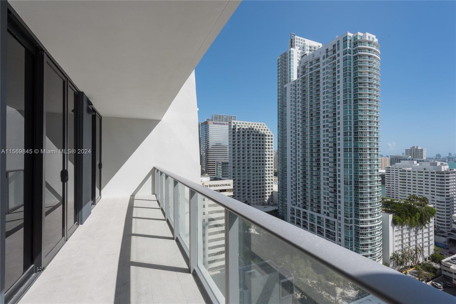 1010 Brickell Ave # 2303
