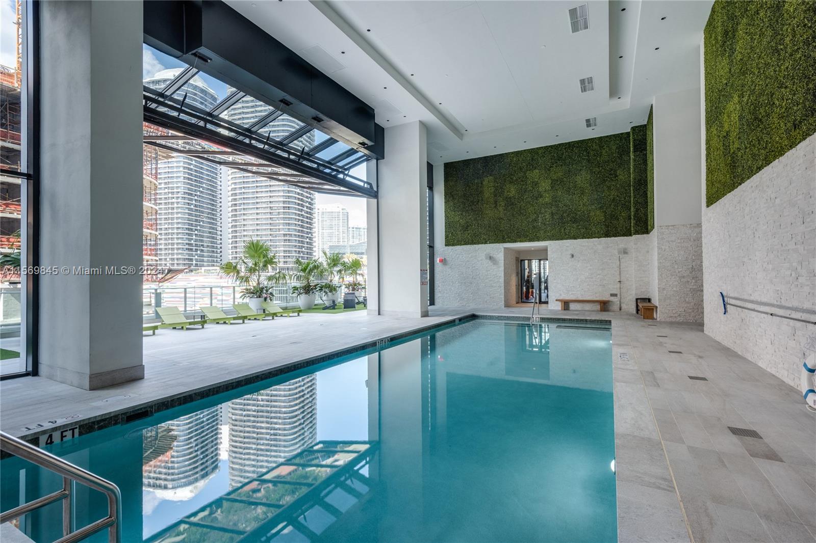 1010 Brickell Ave # 2303
