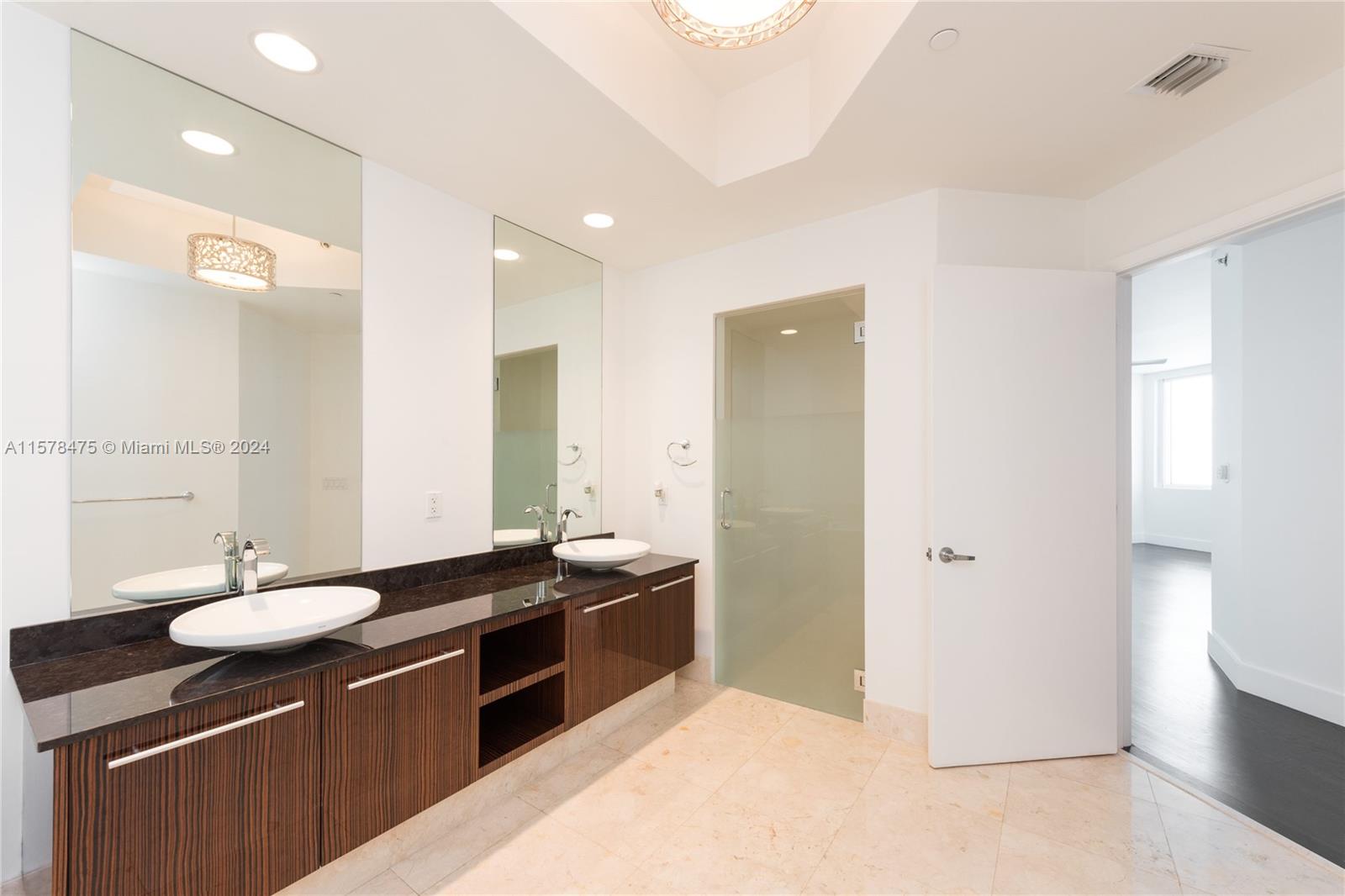 2711 S Ocean Dr # 3302