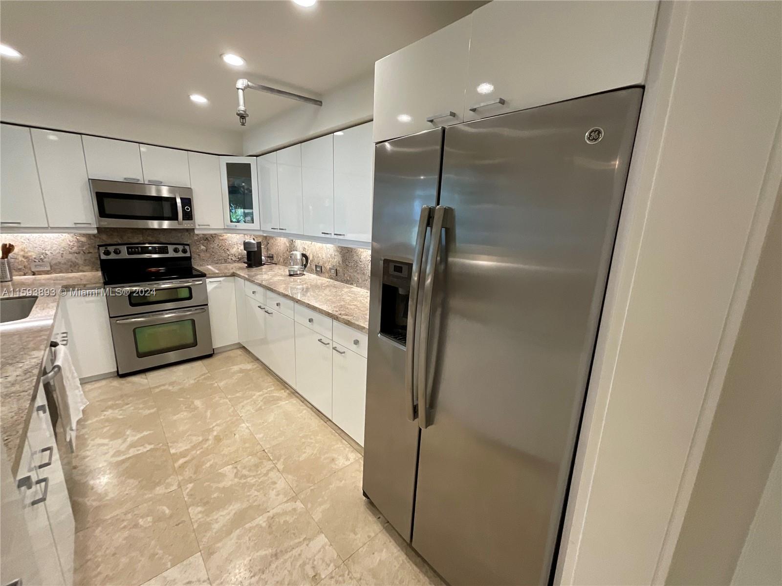 170 Ocean Lane Dr # 405