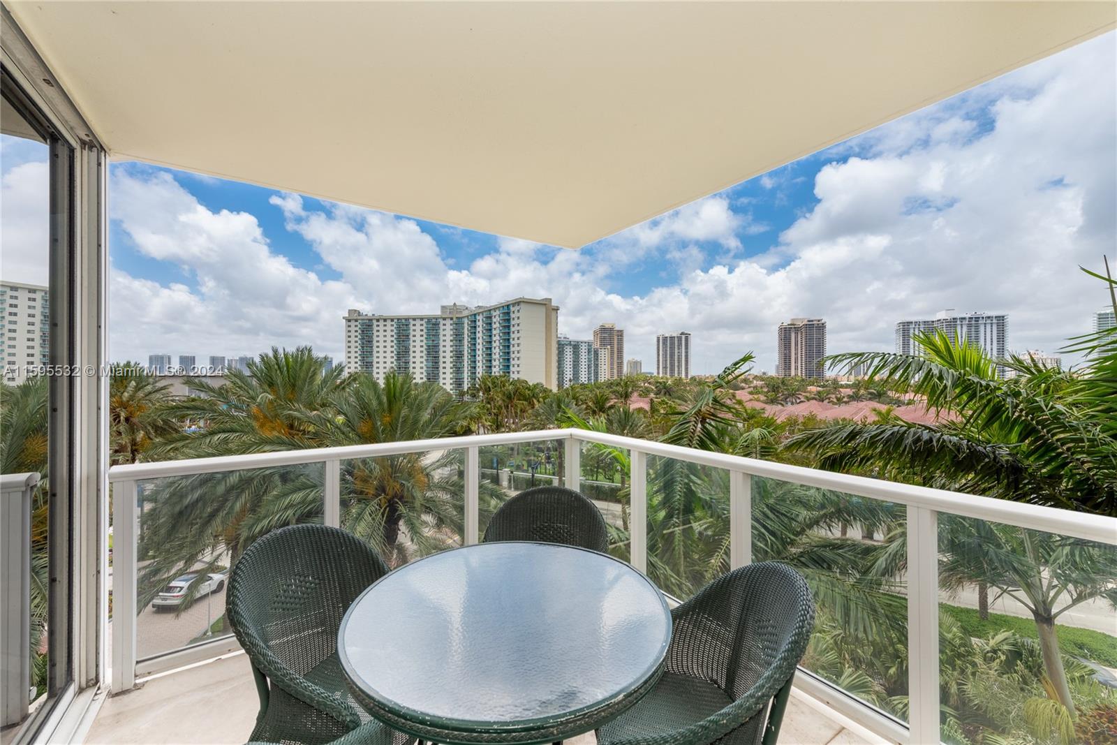 19333 Collins Ave # 604