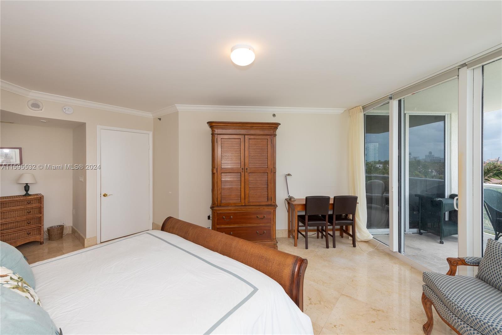 19333 Collins Ave # 604