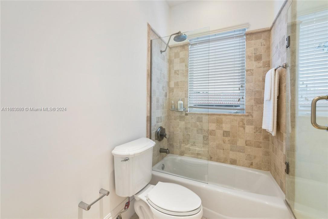 265 W Heather Dr