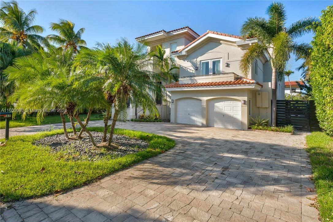 265 W Heather Dr