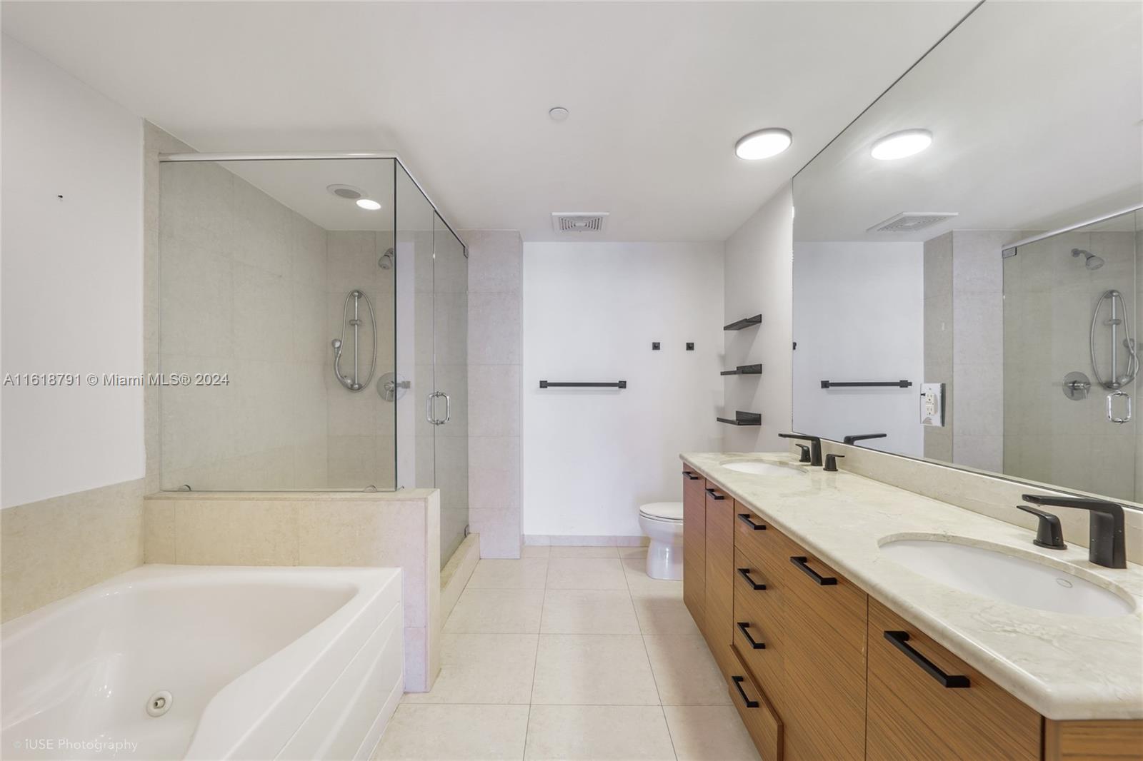 50 Biscayne Blvd # 4311