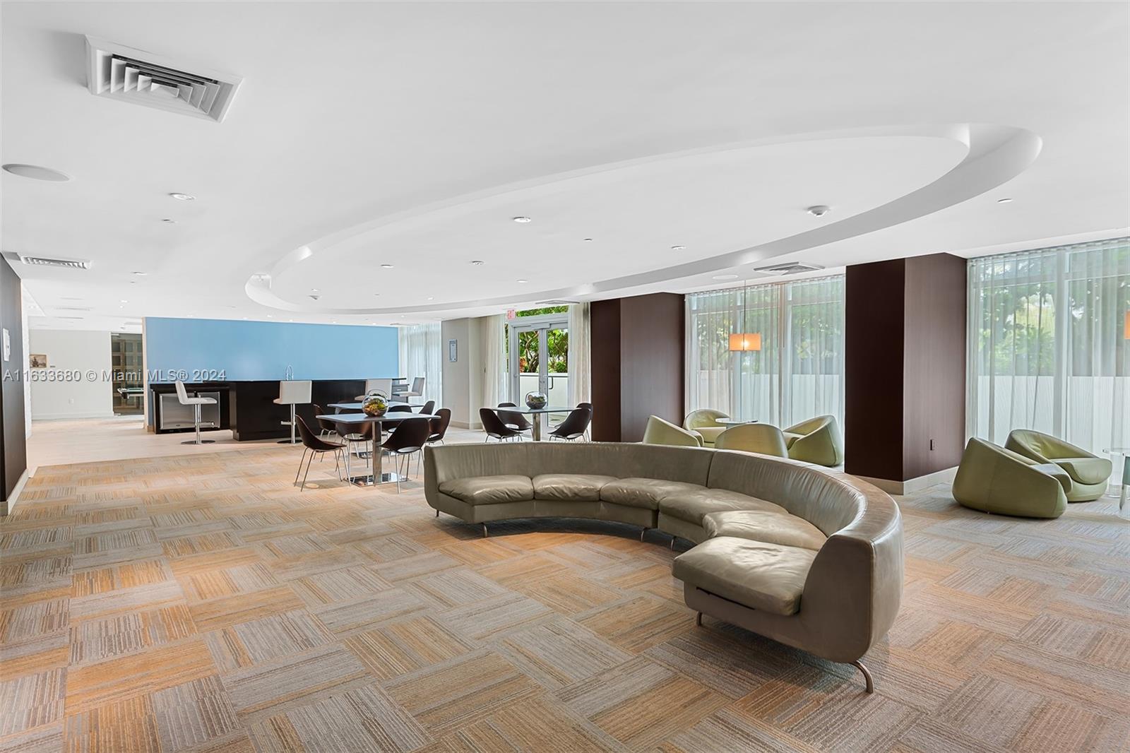 951 Brickell Ave # 3302