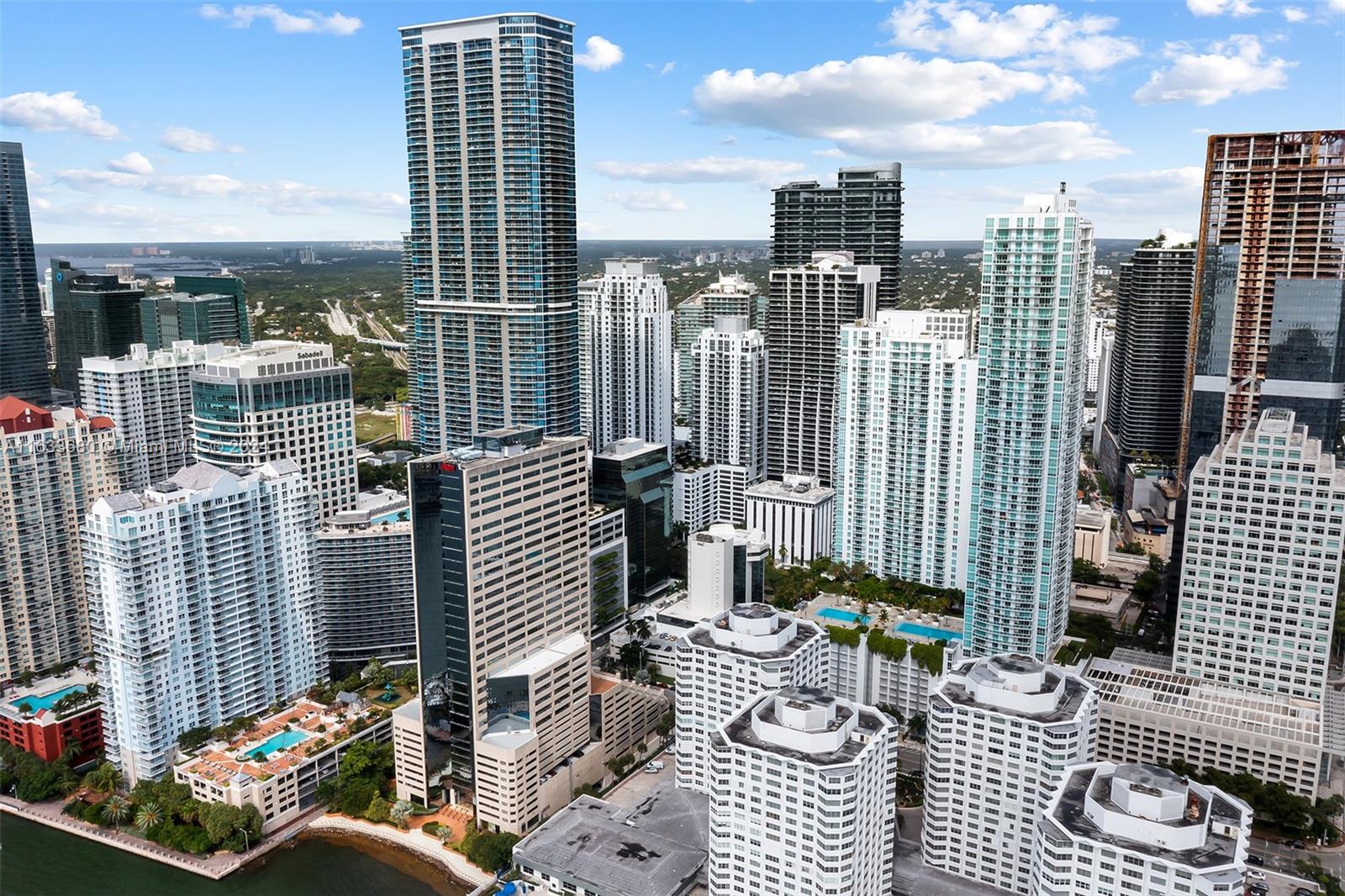 951 Brickell Ave # 3302