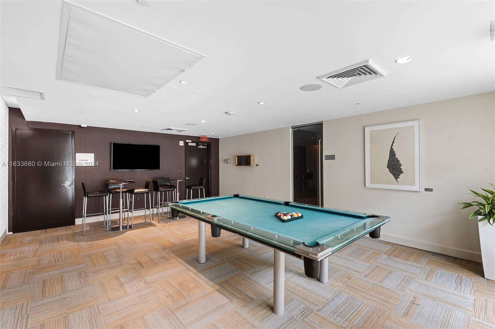 951 Brickell Ave # 3302