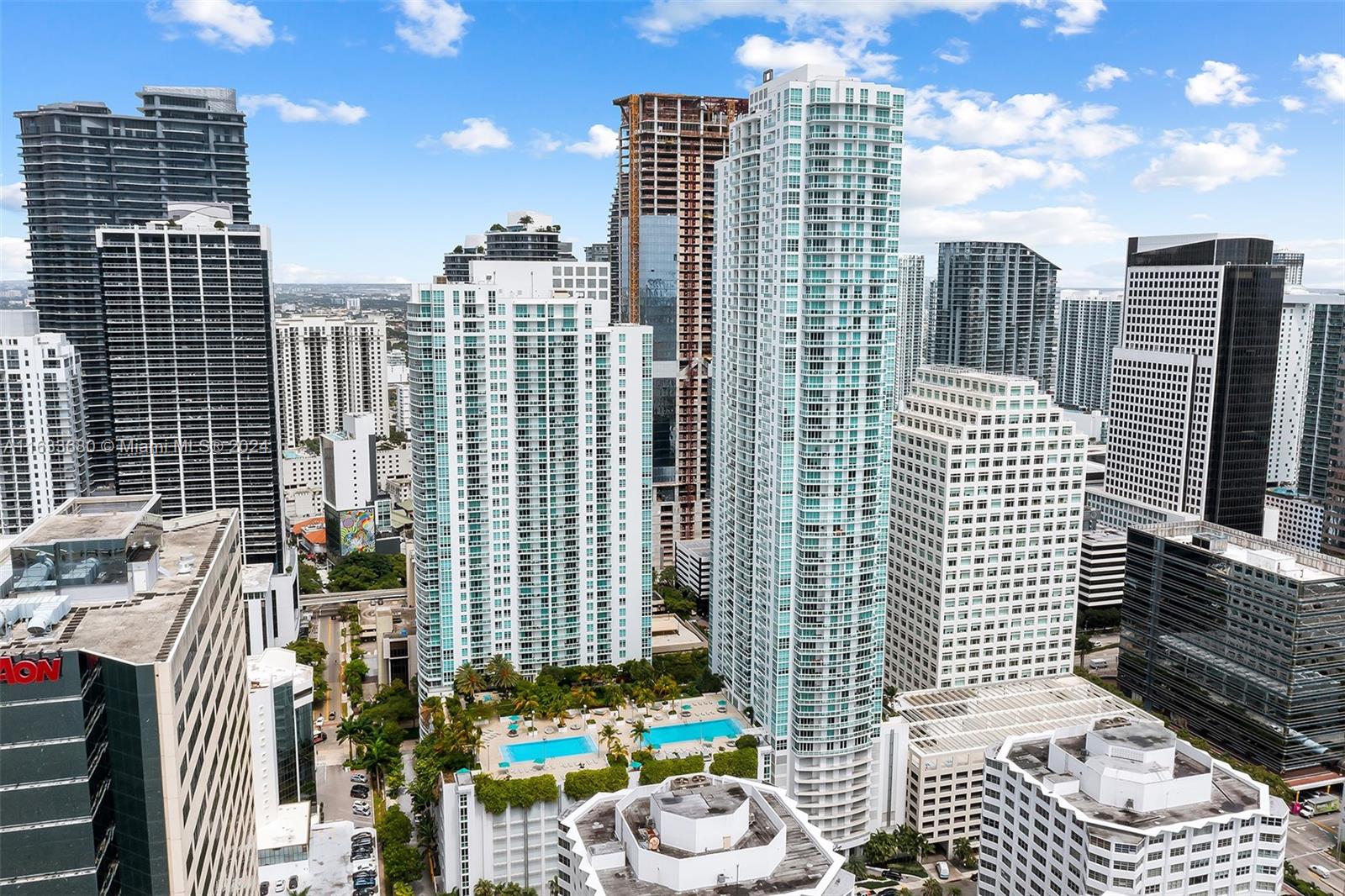 951 Brickell Ave # 3302