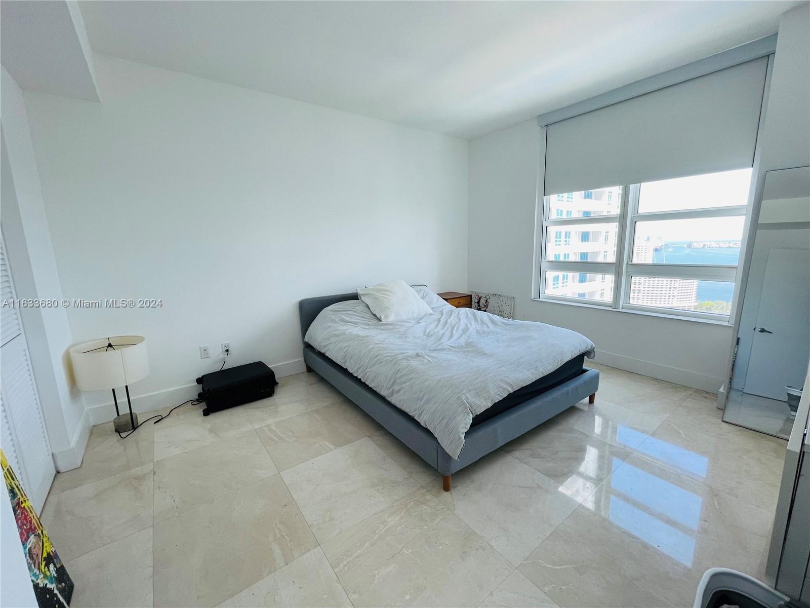 951 Brickell Ave # 3302