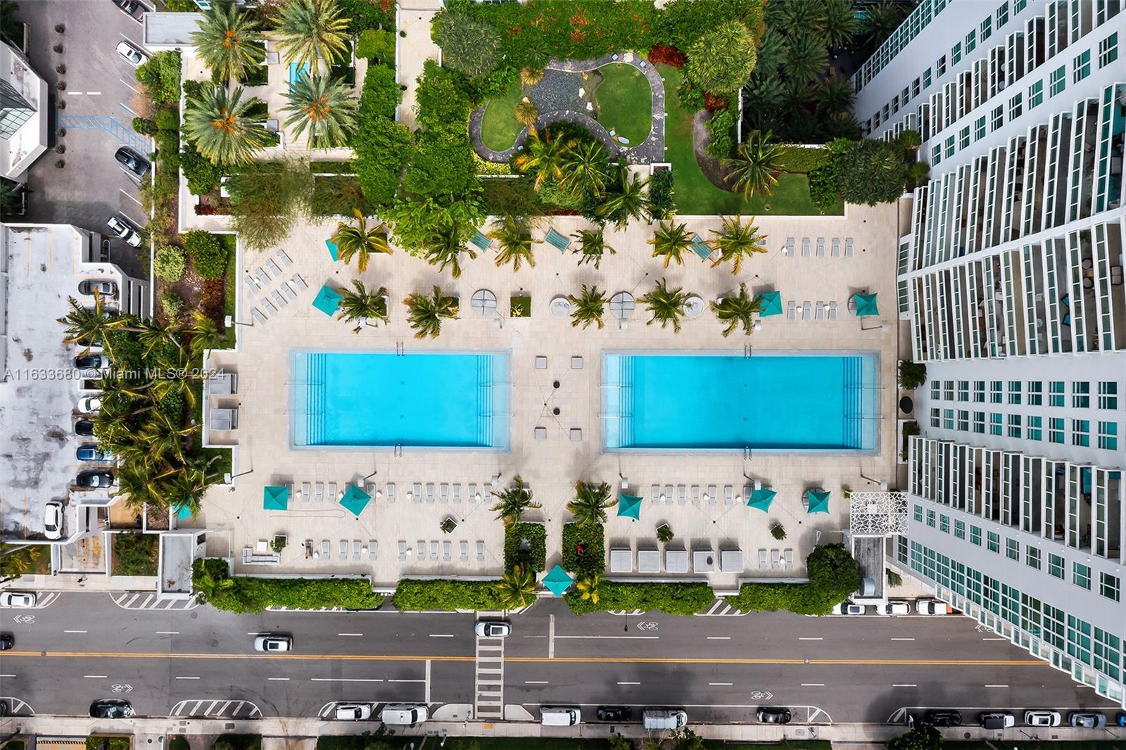 951 Brickell Ave # 3302
