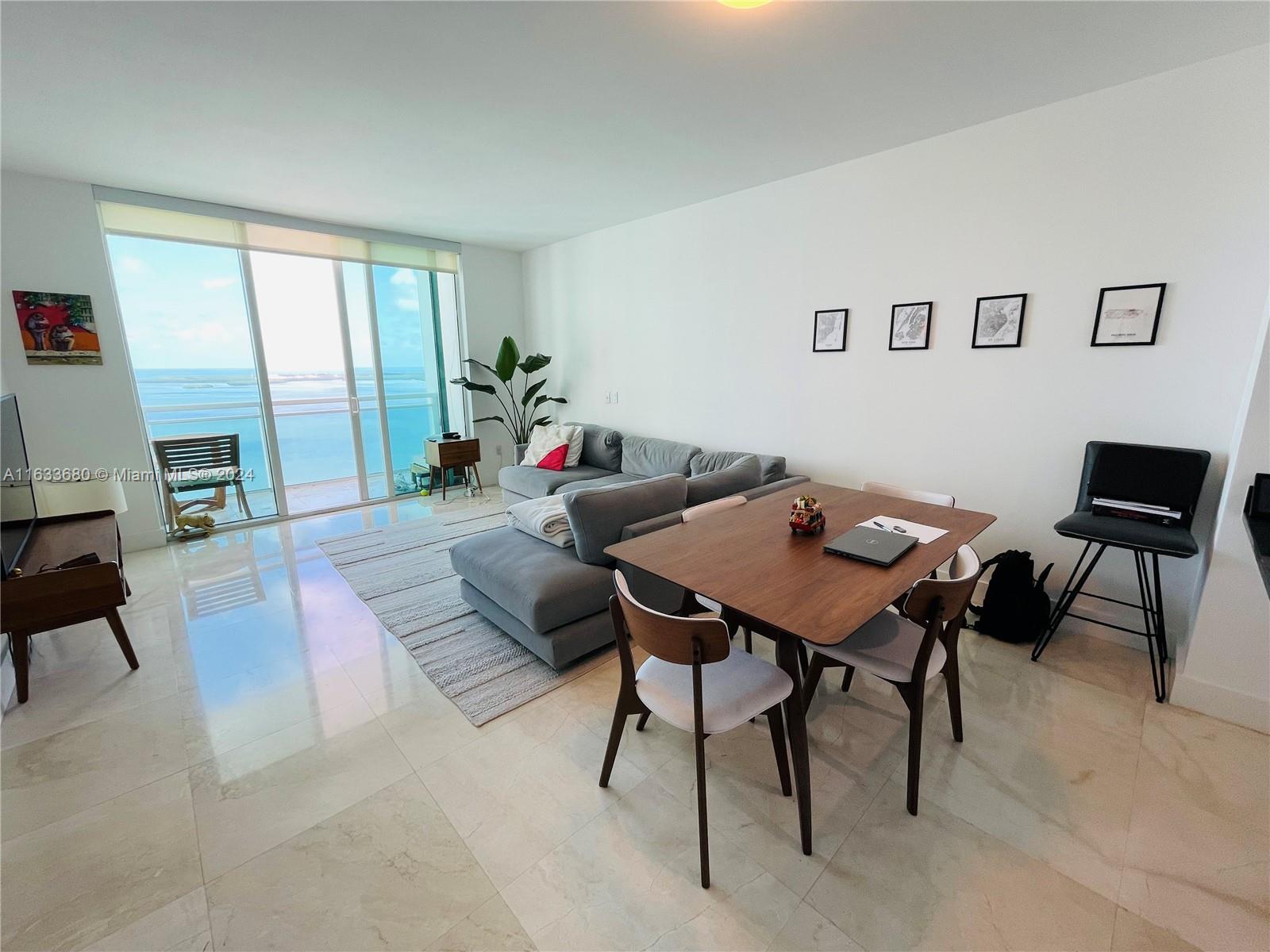 951 Brickell Ave # 3302