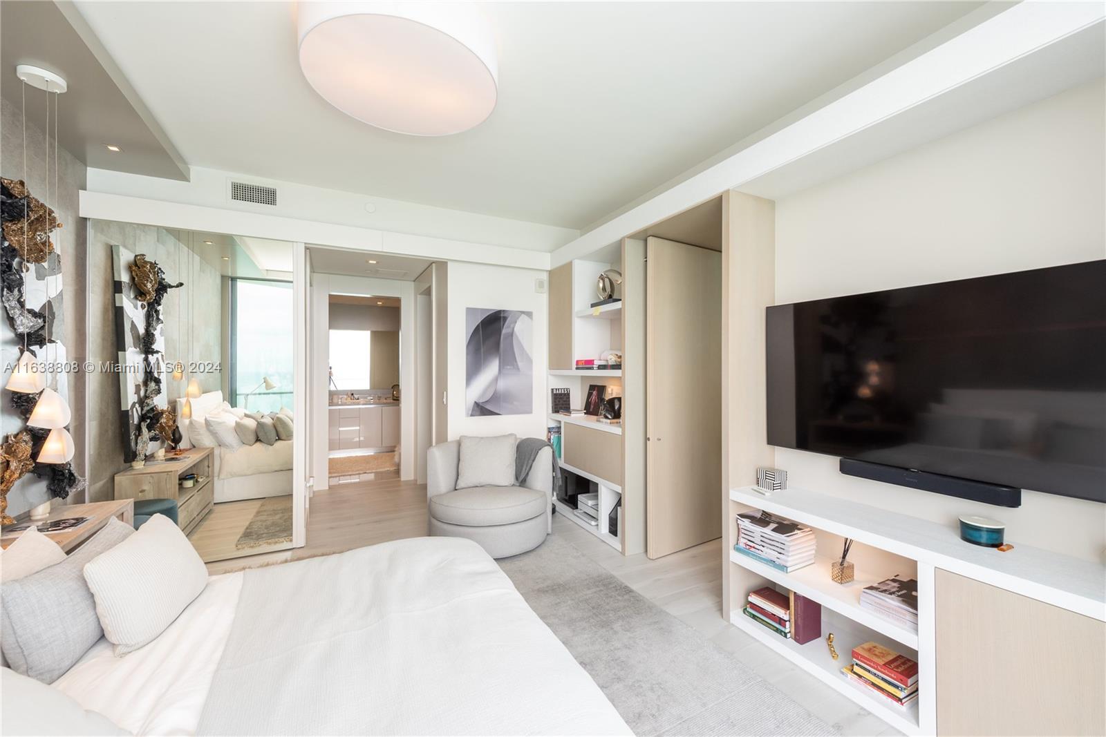 16901 Collins Ave # 2404