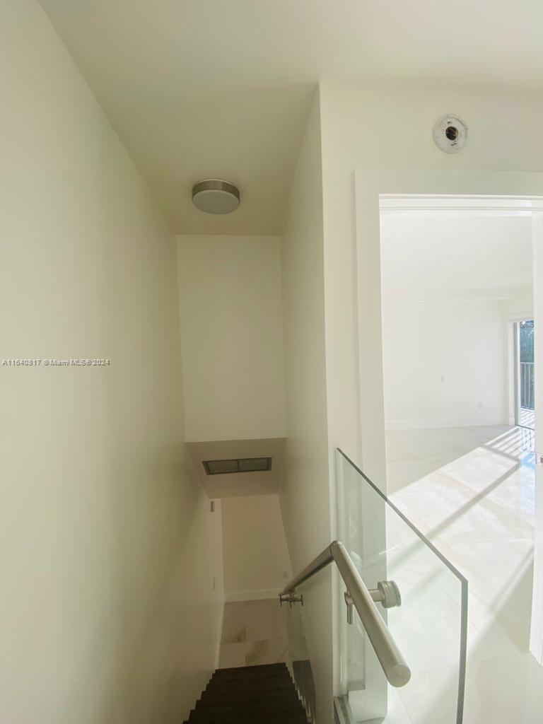 230 Sunrise Dr # 8