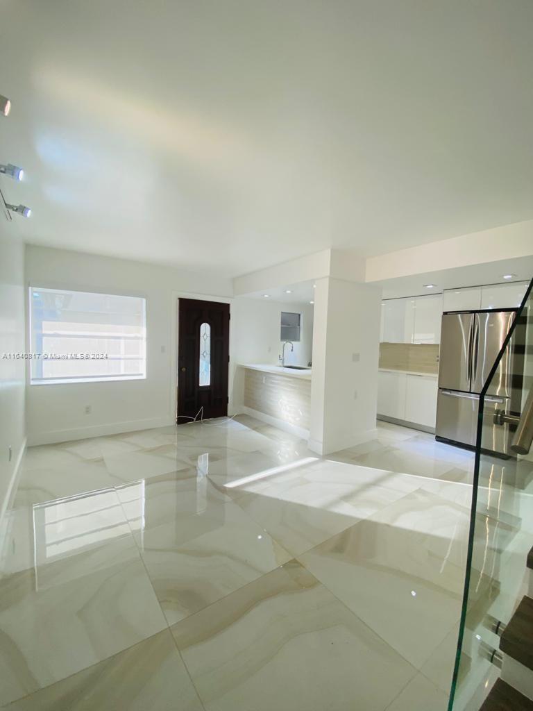 230 Sunrise Dr # 8
