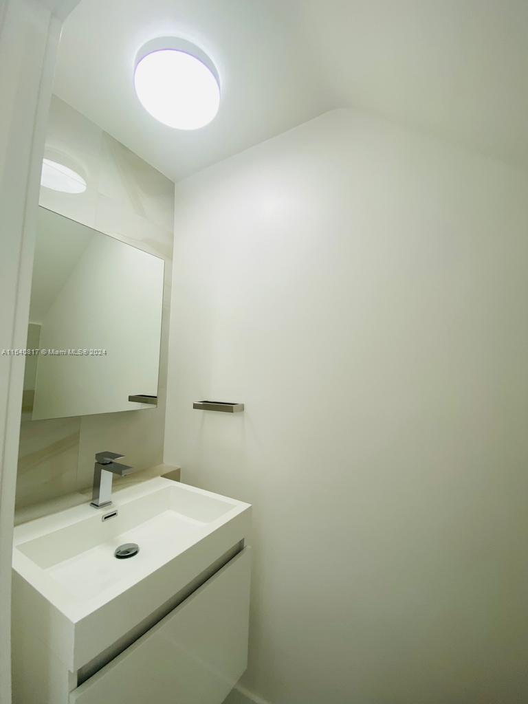 230 Sunrise Dr # 8