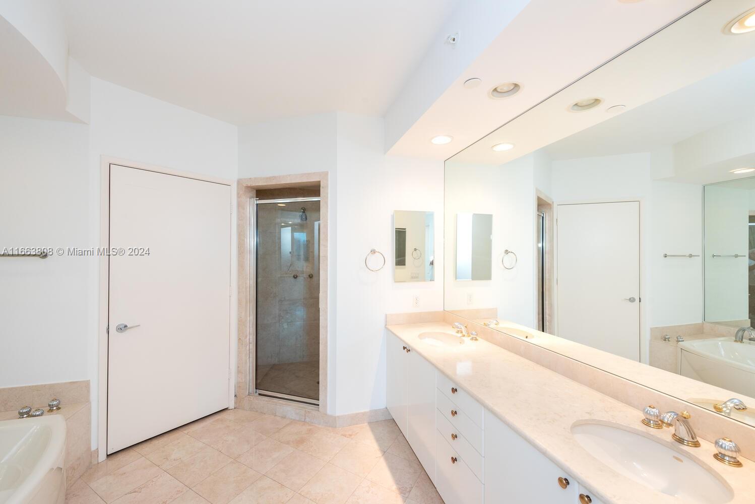 785 Crandon Blvd # 503
