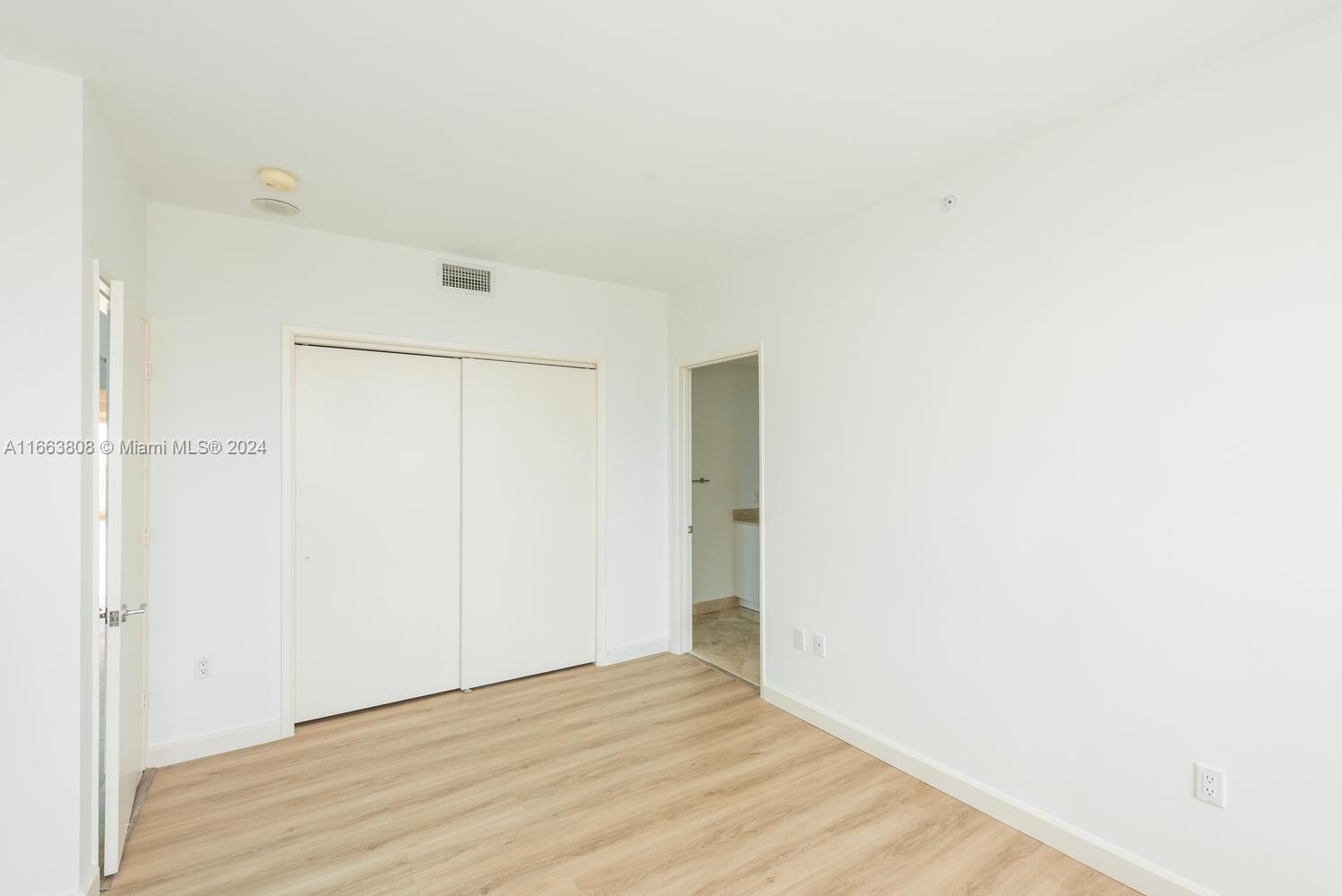 785 Crandon Blvd # 503