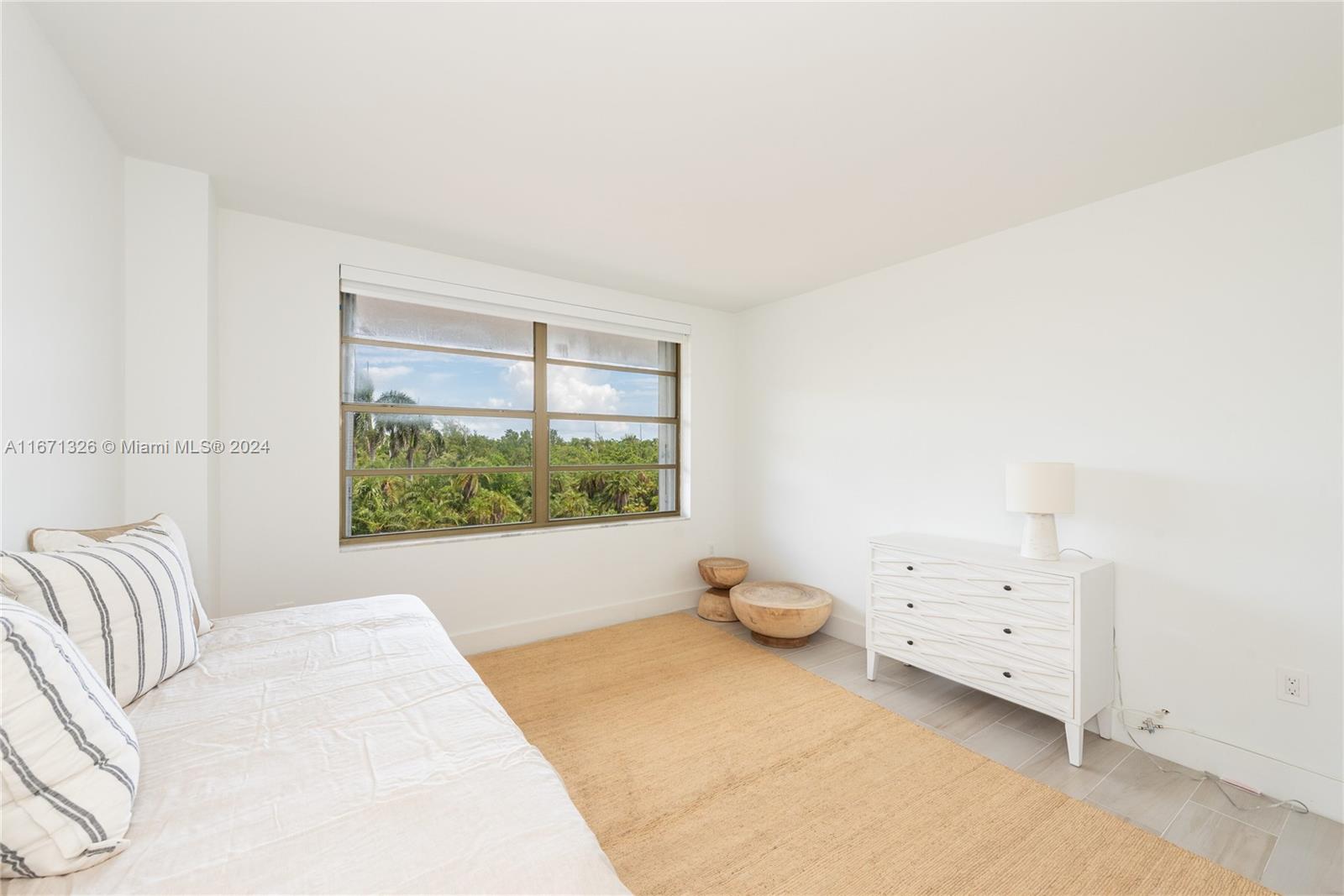 155 Ocean Lane Dr # 404