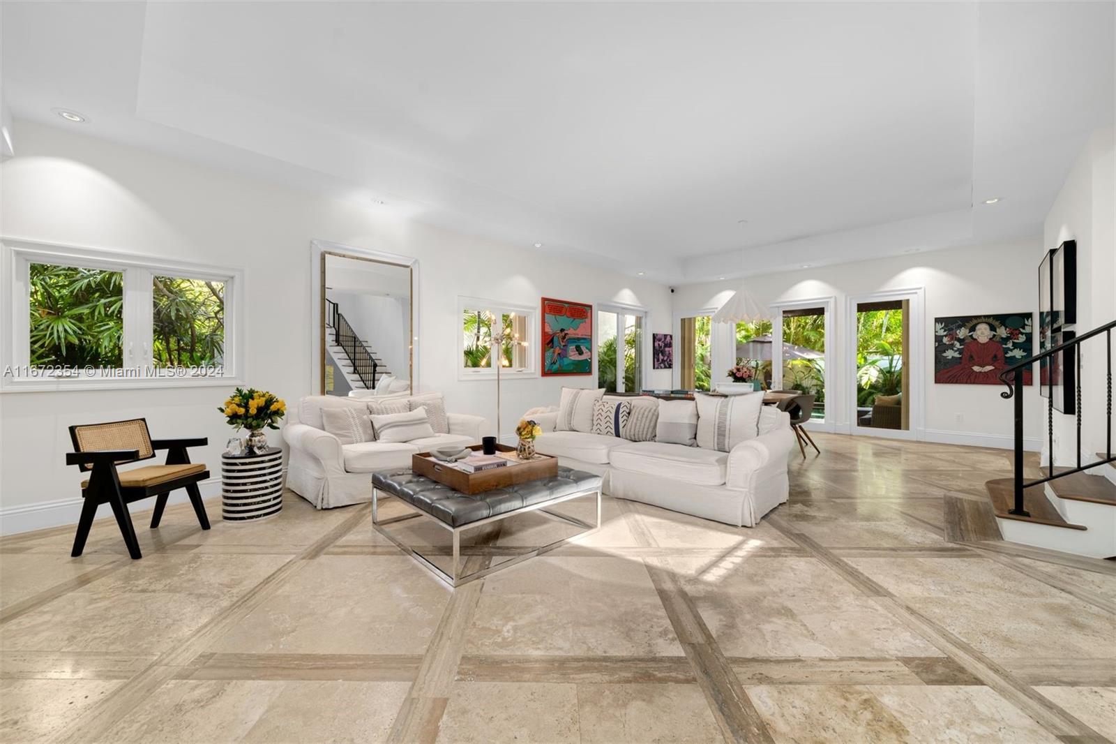 10 Coconut Lane