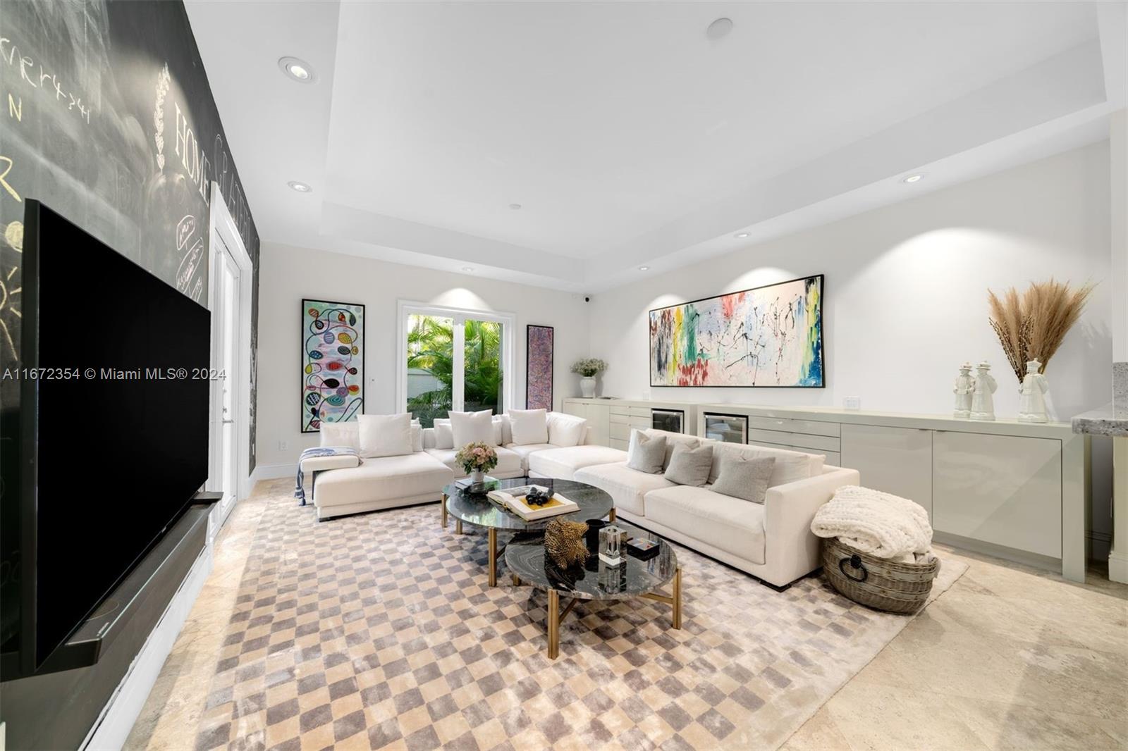 10 Coconut Lane