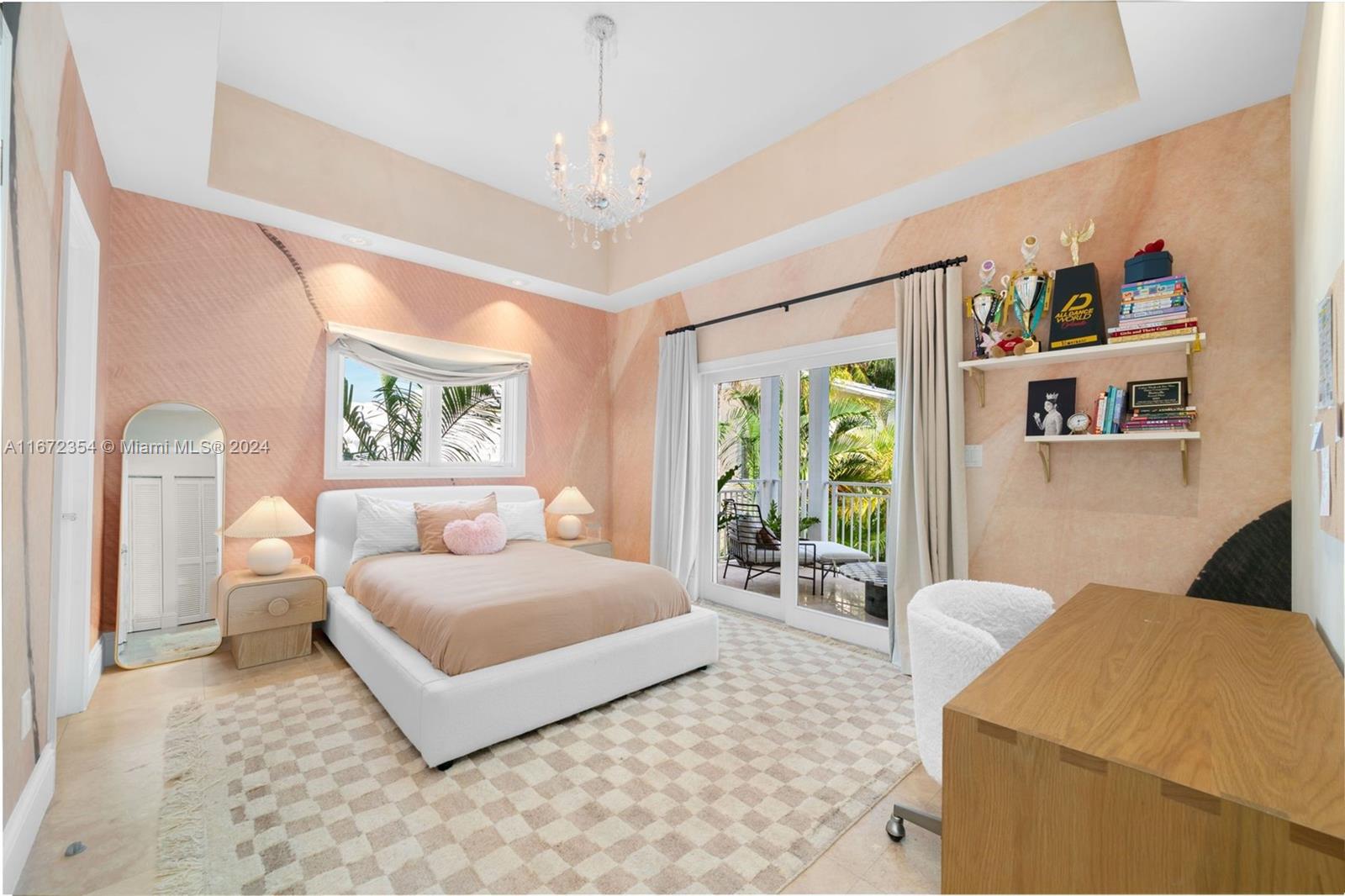 10 Coconut Lane