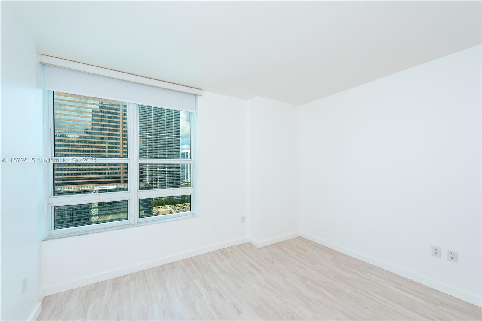 950 Brickell Bay Dr # 2408