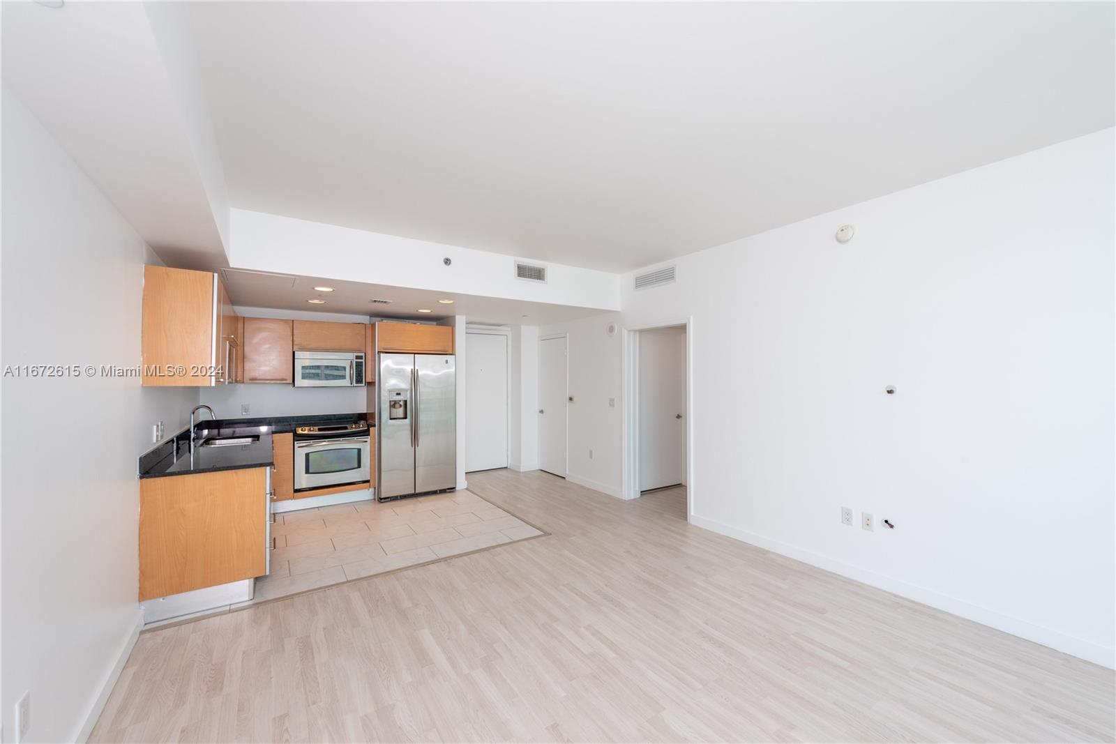 950 Brickell Bay Dr # 2408
