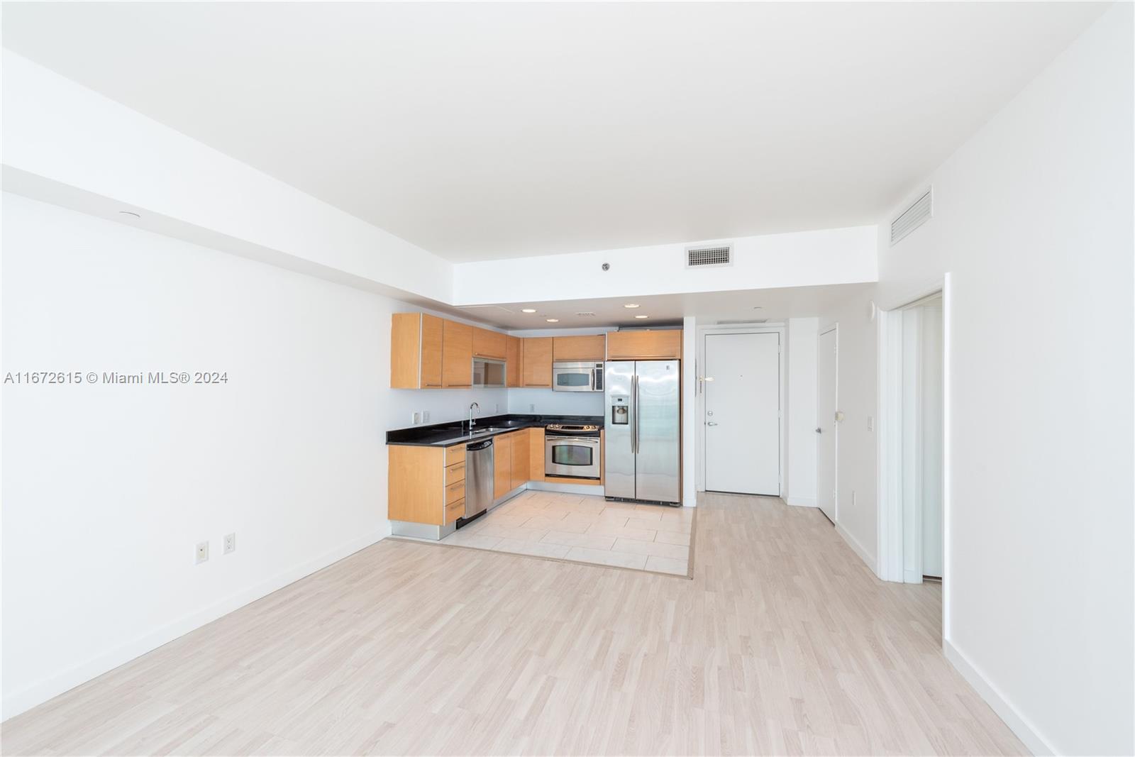 950 Brickell Bay Dr # 2408
