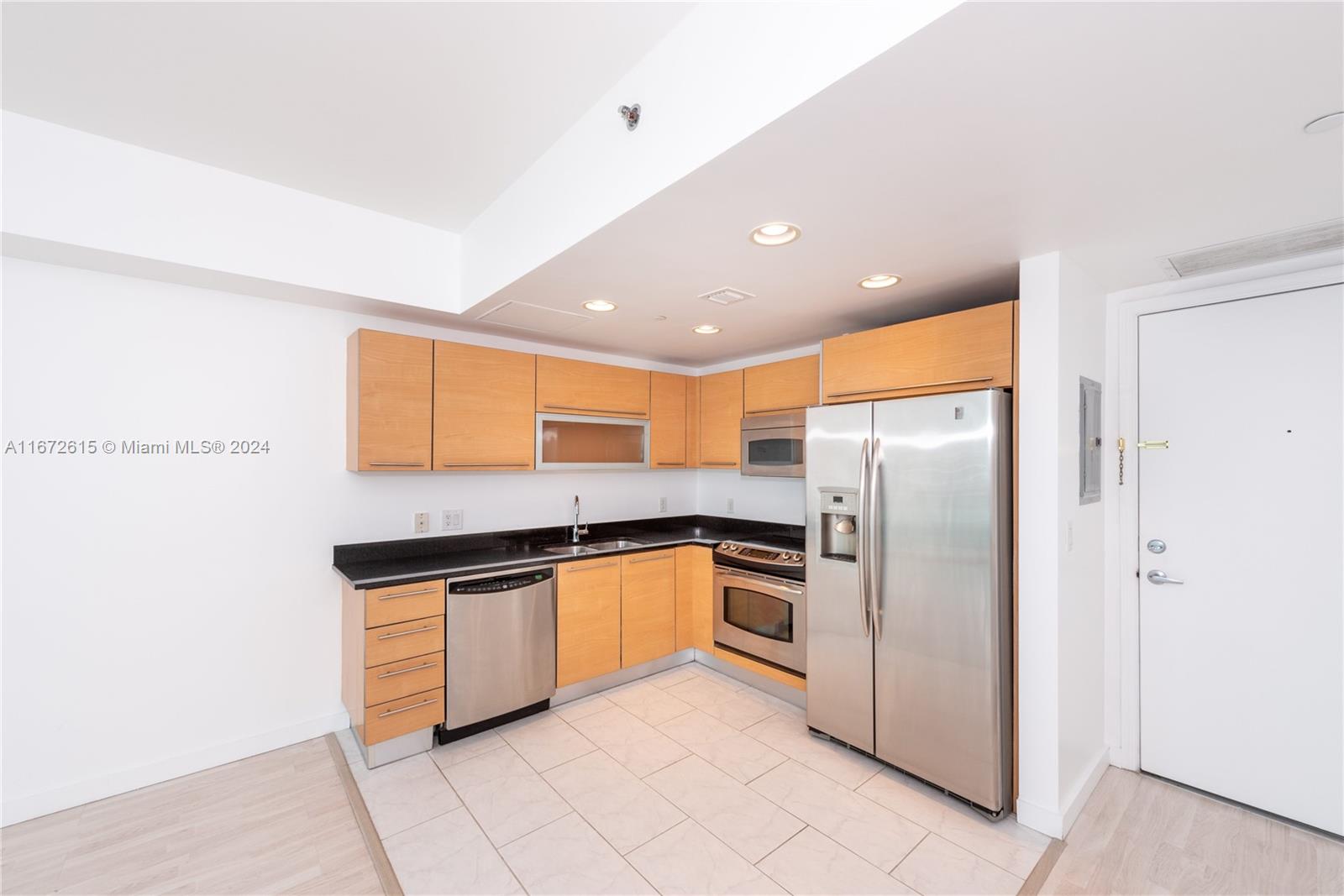950 Brickell Bay Dr # 2408