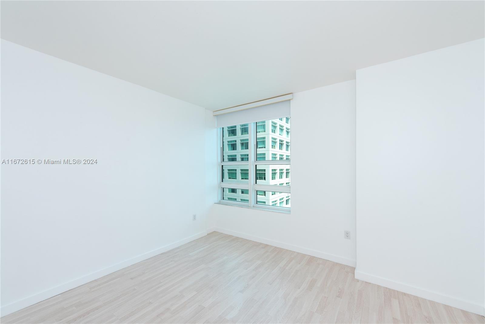 950 Brickell Bay Dr # 2408