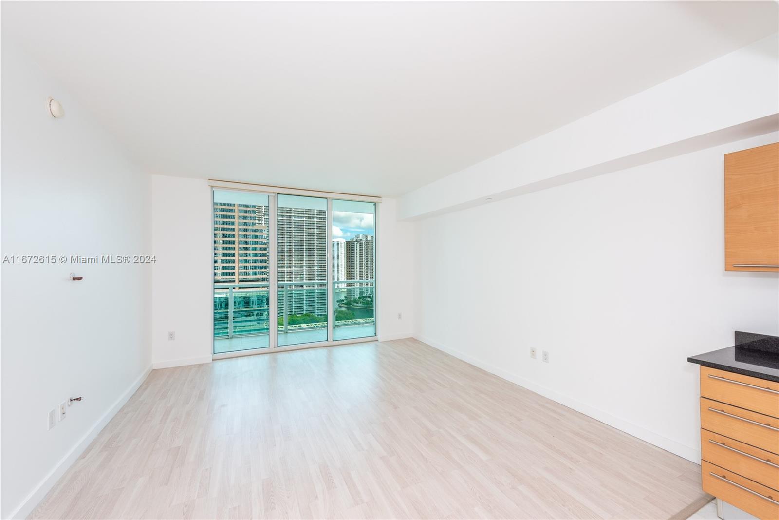 950 Brickell Bay Dr # 2408