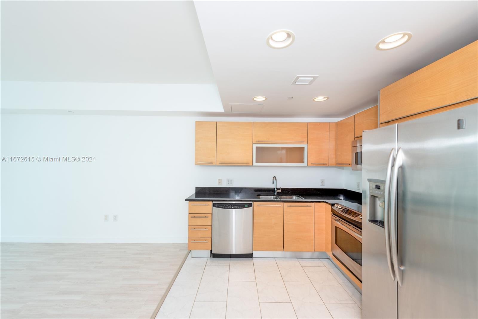 950 Brickell Bay Dr # 2408