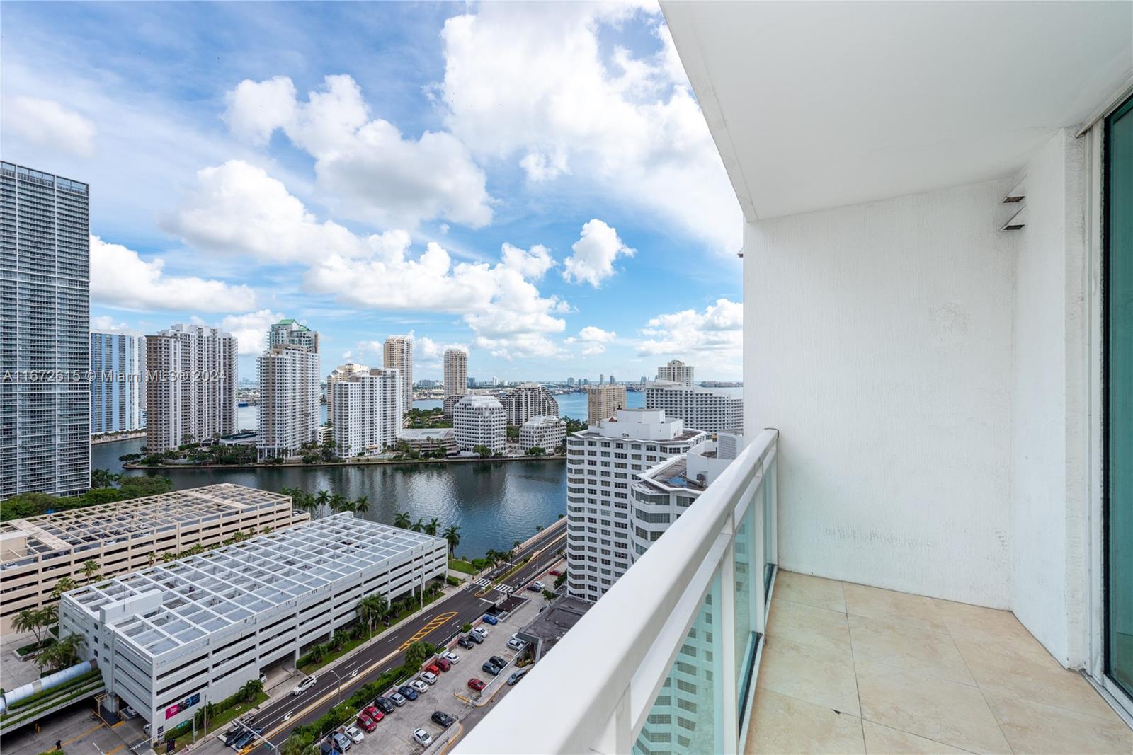 950 Brickell Bay Dr # 2408