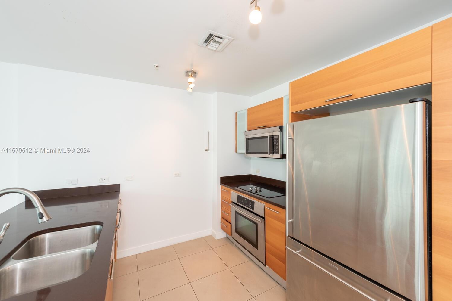 3301 NE 1st Ave # H0903