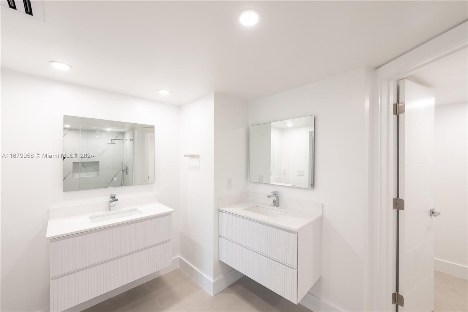 181 Crandon Blvd # 302