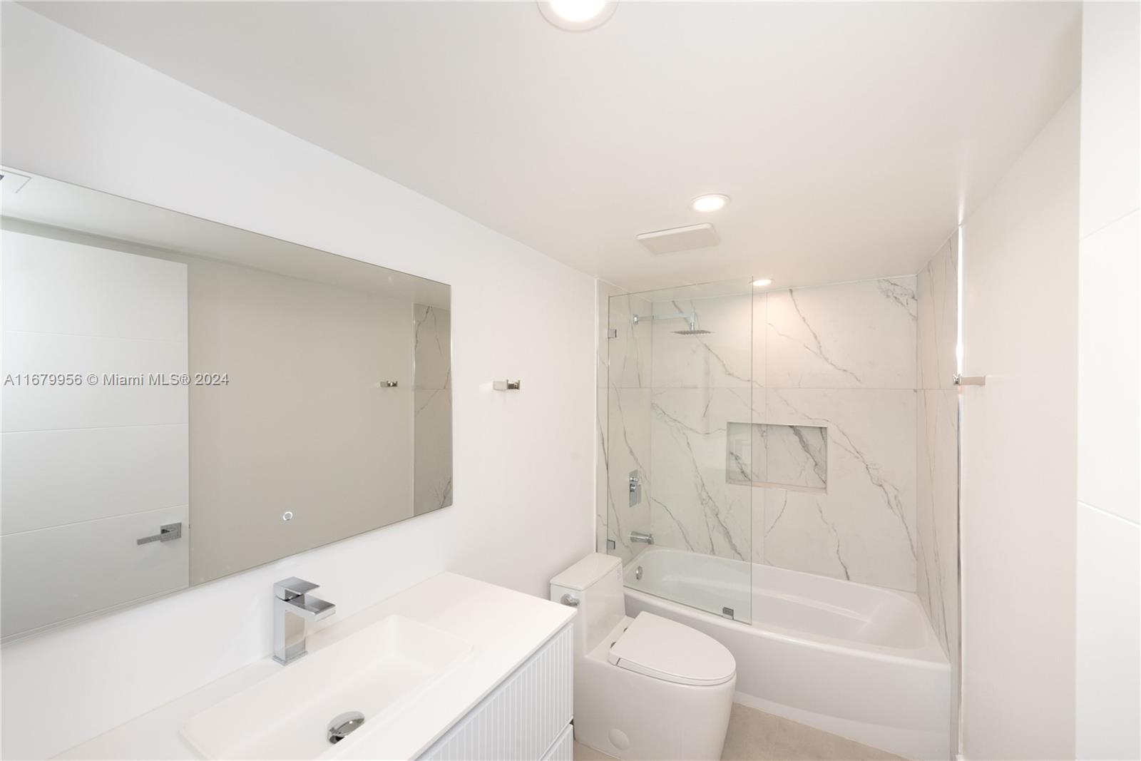 181 Crandon Blvd # 302
