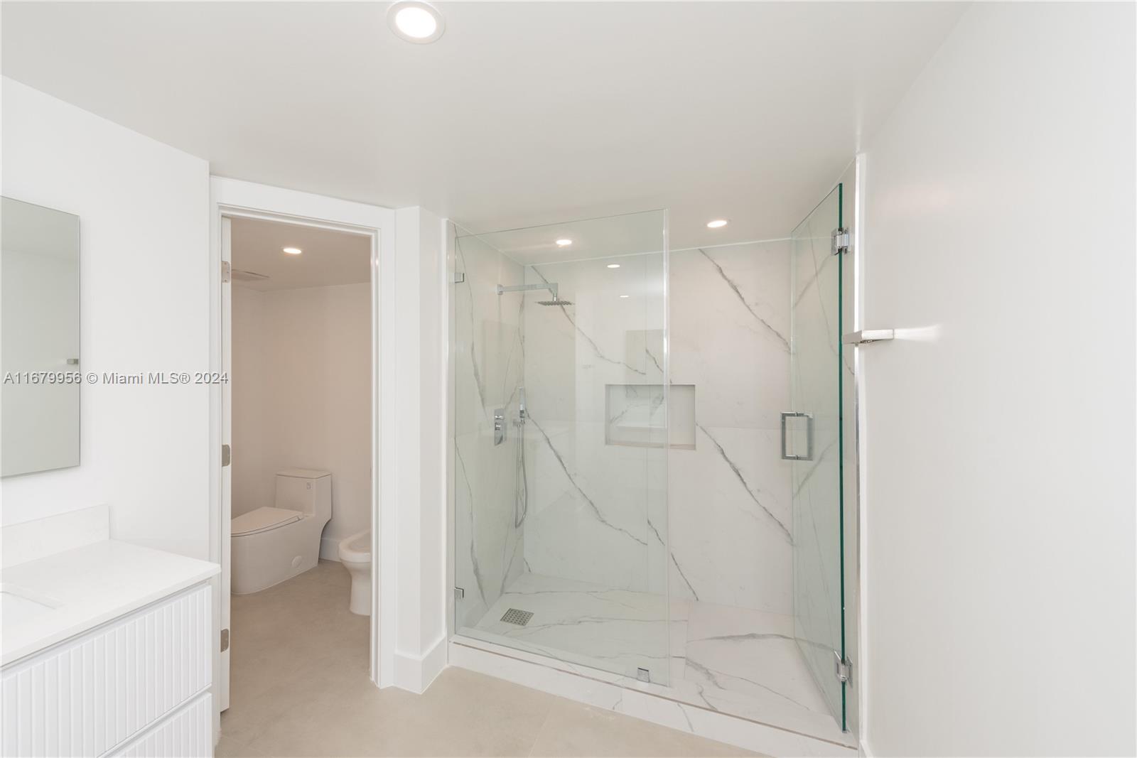 181 Crandon Blvd # 302