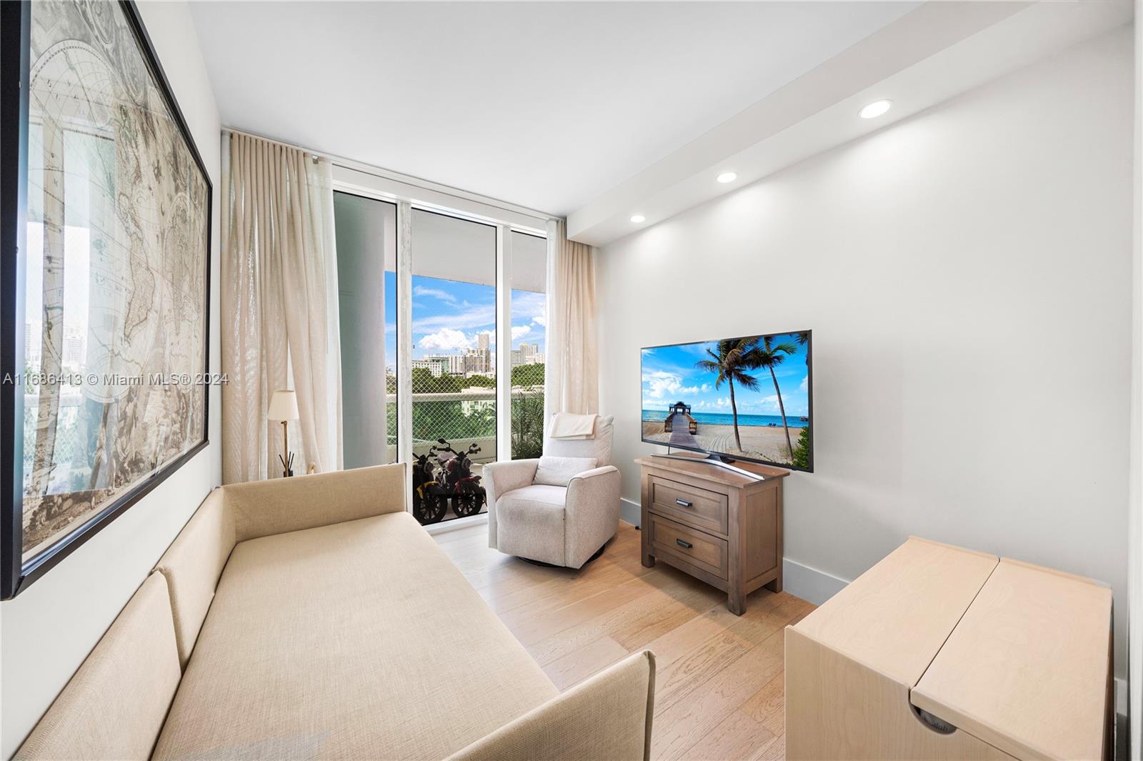 1643 Brickell Ave # 806