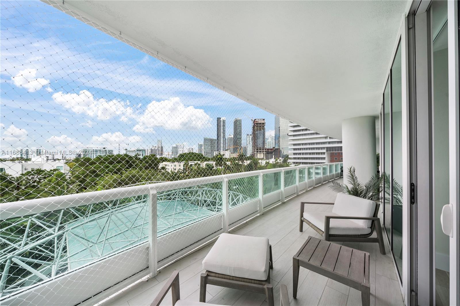 1643 Brickell Ave # 806