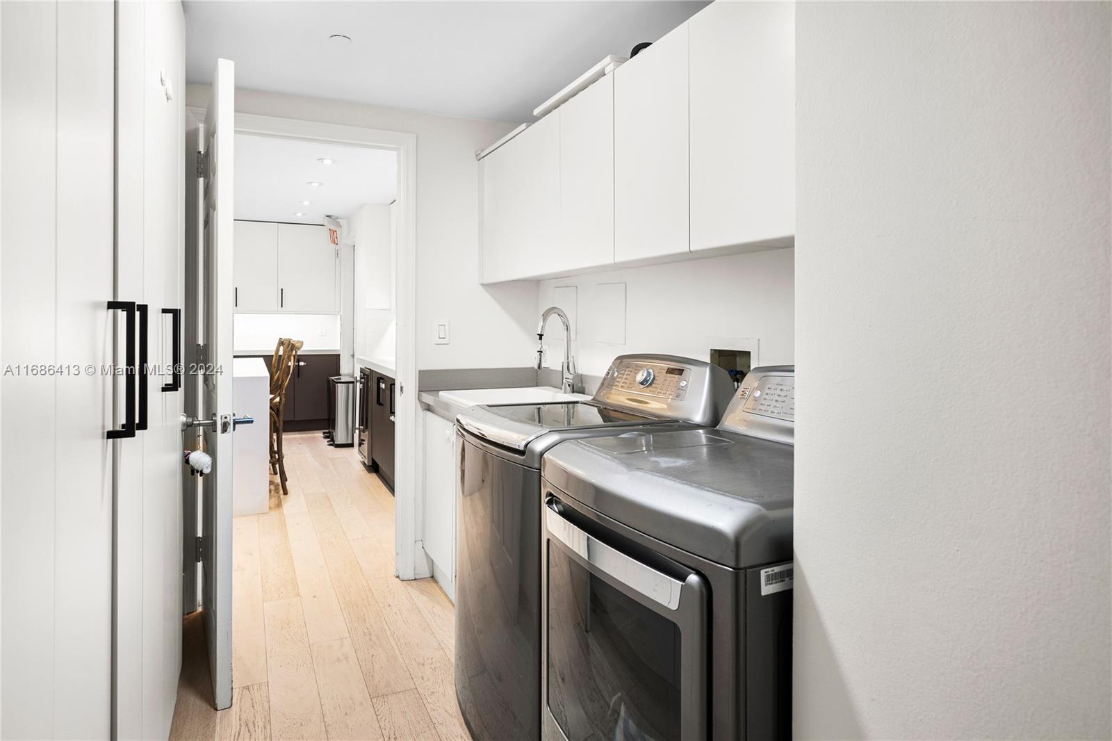 1643 Brickell Ave # 806