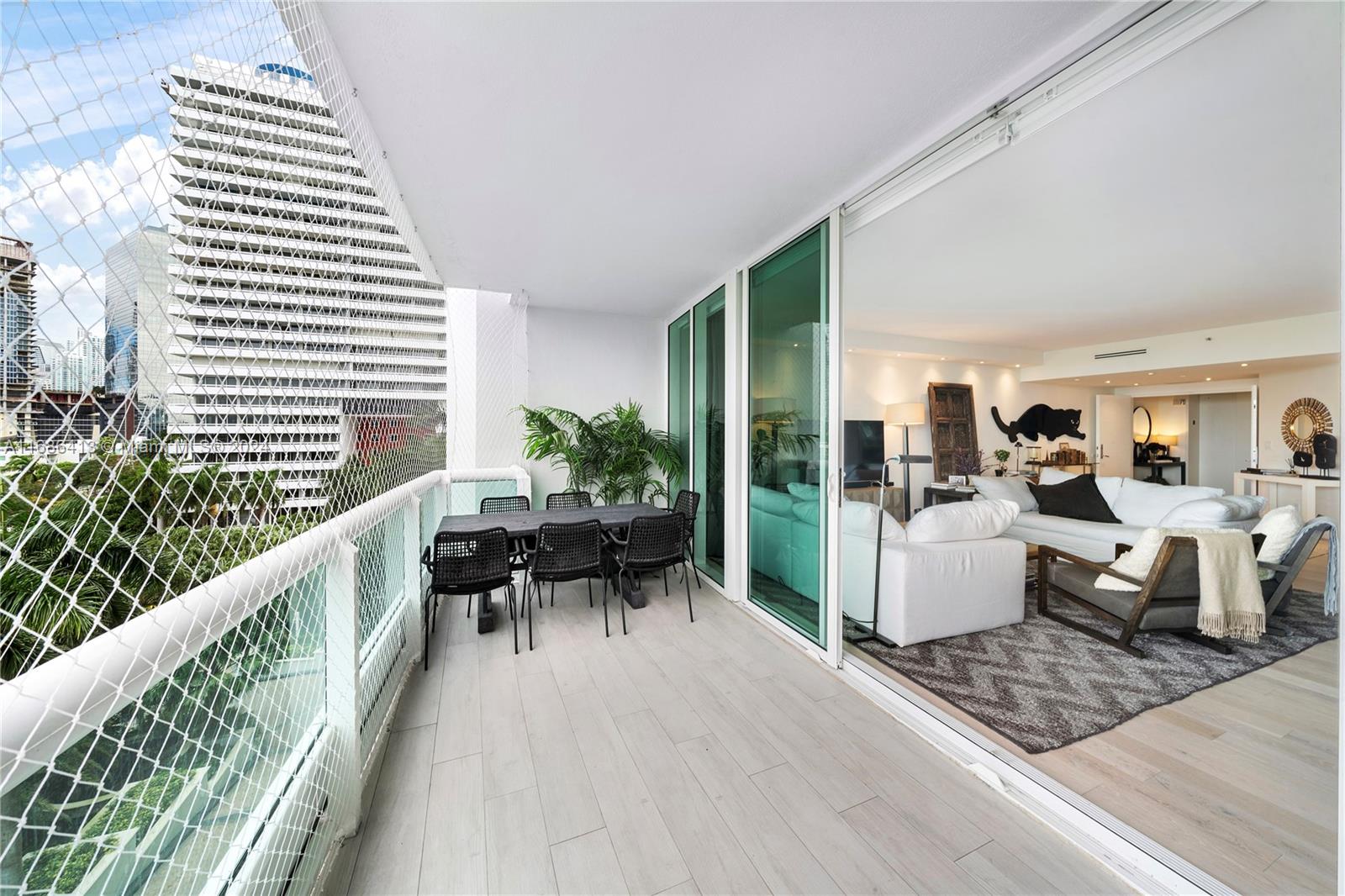 1643 Brickell Ave # 806
