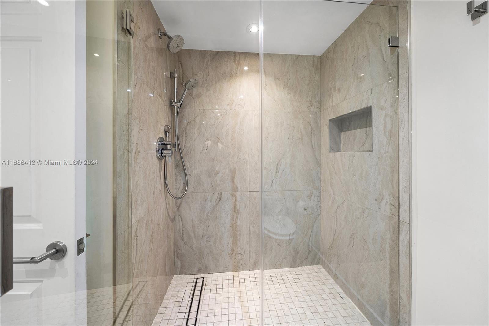 1643 Brickell Ave # 806