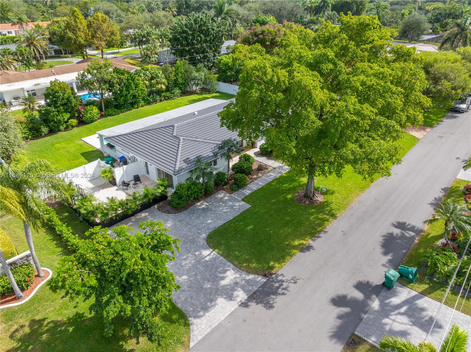 13041 SW 70th Ave