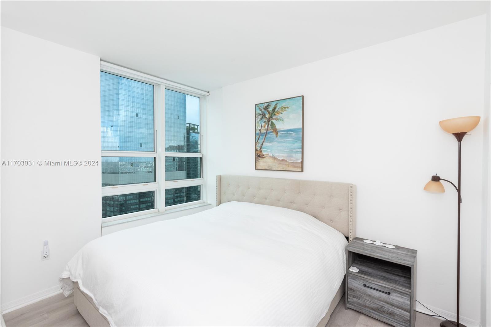 951 Brickell Ave # 3805