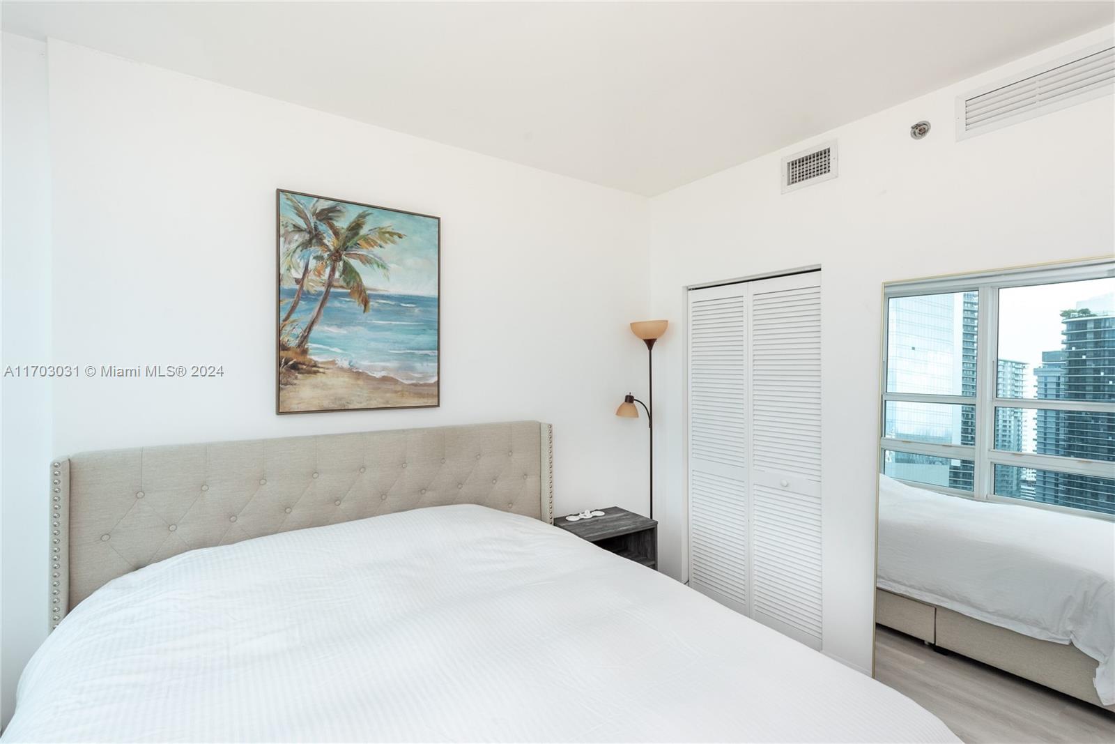 951 Brickell Ave # 3805
