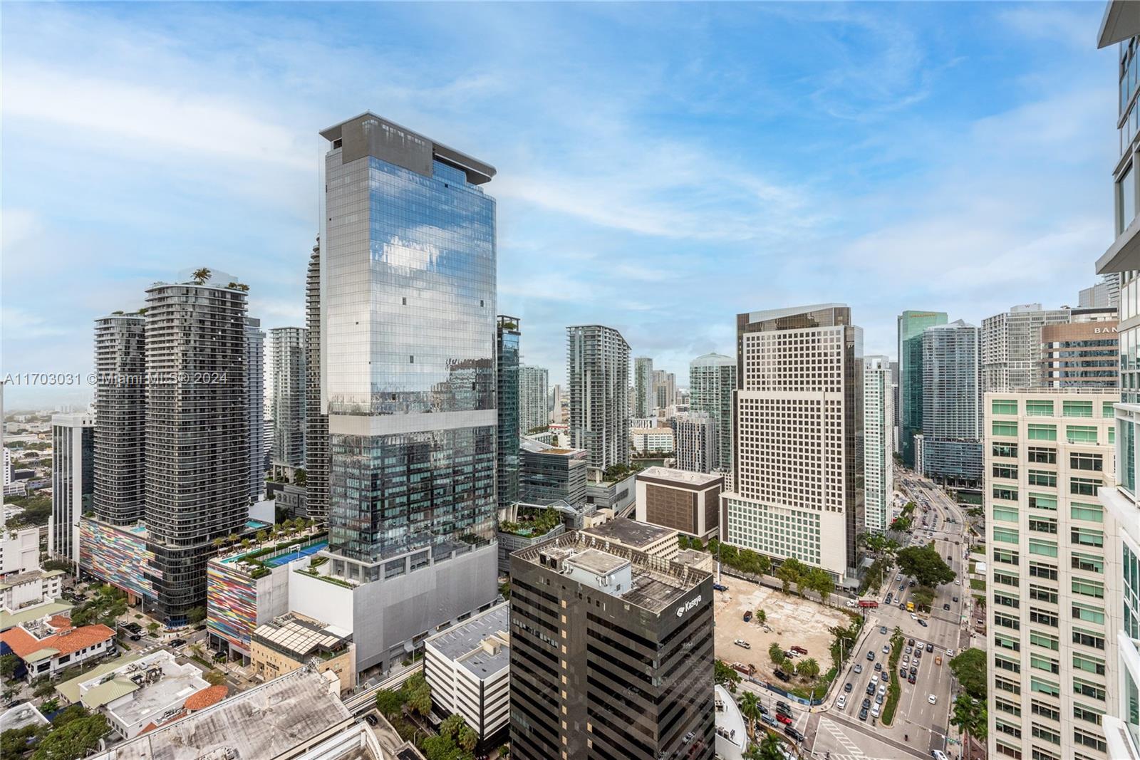 951 Brickell Ave # 3805