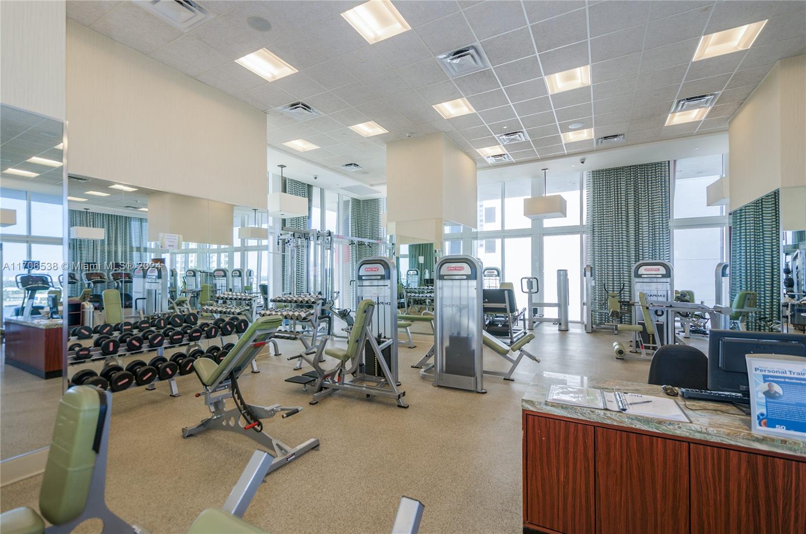 50 Biscayne Blvd # 1905